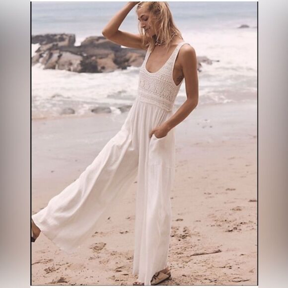 Free people Soleil wide leg cream jumpsuit romper gauzy cotton and crochet small - Picture 2 of 13